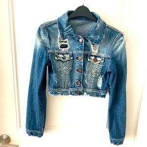 Short denim jeans jacket